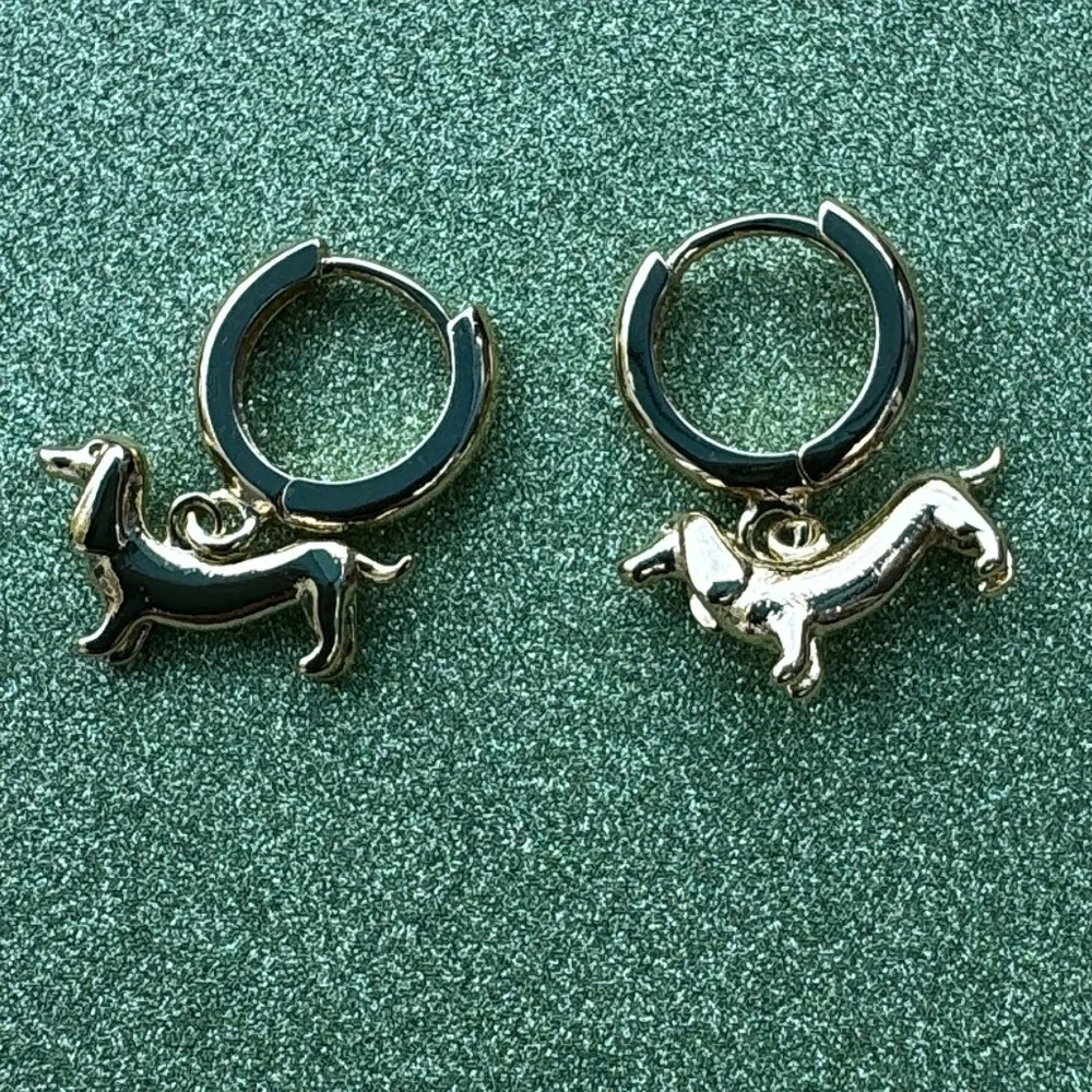 N/A elegant gold